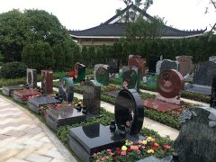 艺术墓碑：展示性命的故事，通报永恒的感情